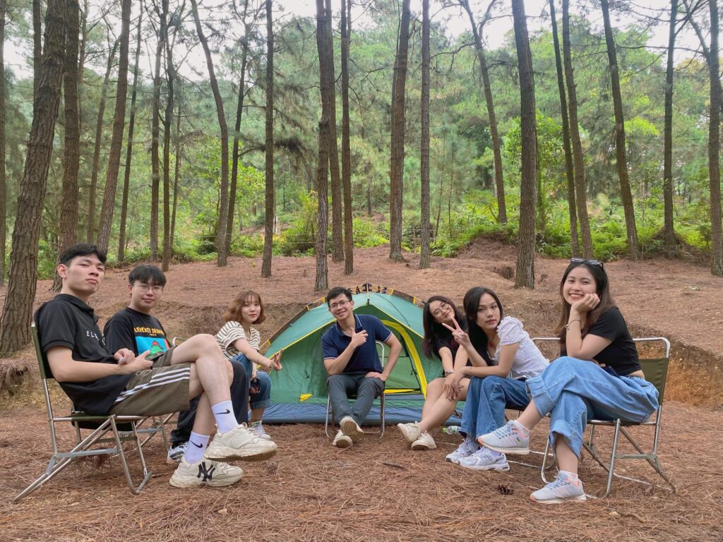 Review camping Hồ Hàm Lợn (Sóc Sơn) chỉ với 200 nghìn đồng. Check ngay!!! 3 Team mình có 7 người thôi nè